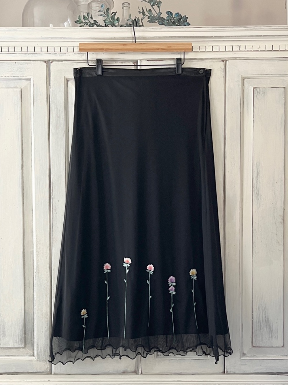 🟠NASH Vintage Skirt w/Tulle Overlay and Embroidered Flowers Black LARGE